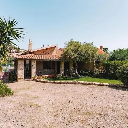 Casa Avio A 400mt Dal Mare Vacanze A Chia Sardegna Nyaraló *
