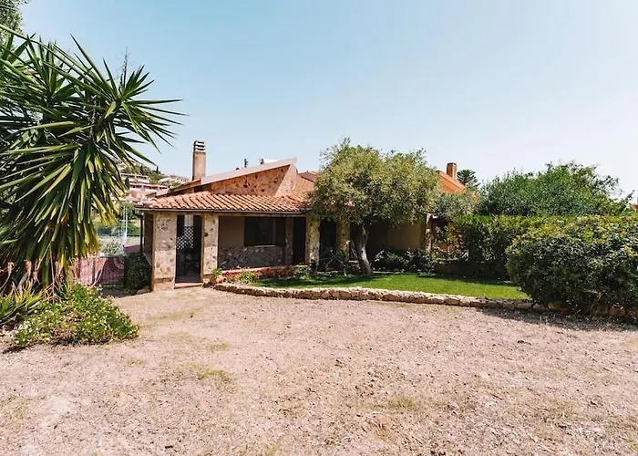 Casa Avio A 400mt Dal Mare Vacanze A Chia Sardegna 度假居 *